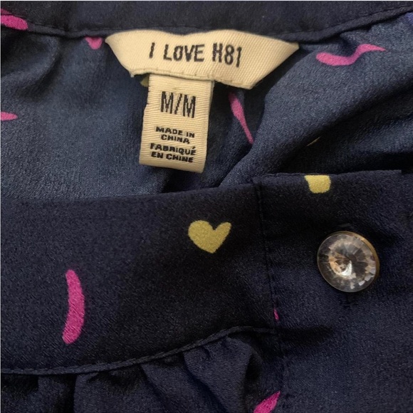 Adorable navy dress with retro confetti print and gem buttons. Ruched sleeves. - Picture 5 of 5